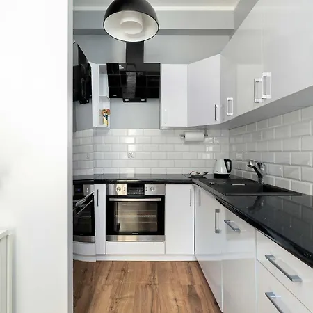 Stylowy W Centrum Poznania By Renters פוזנן